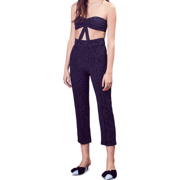 FOR LOVE & LEMONS navy blue jacquard floral print Luella Cigarette crop pants - Picture 2 of 12